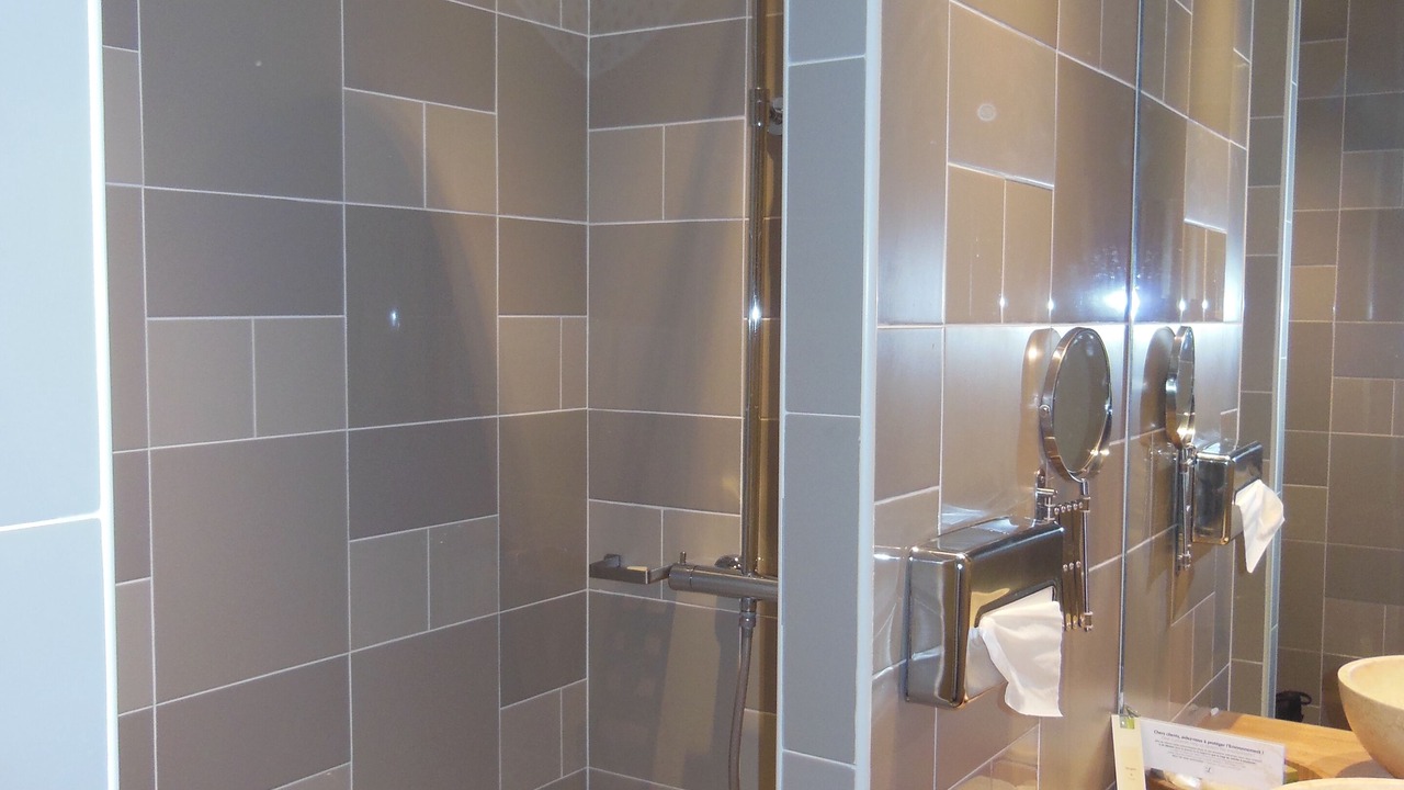 Photo of Bathroom in Orange