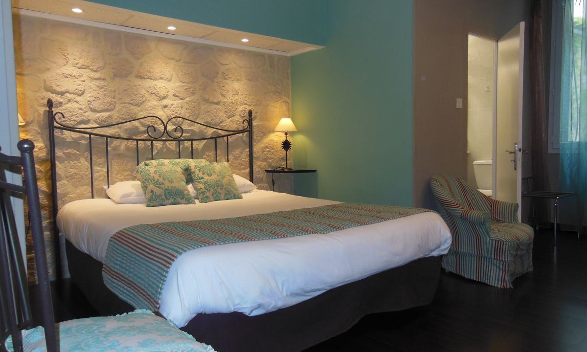 Photo of Bedroom in Orange