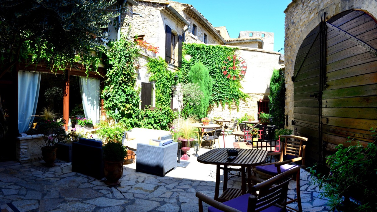 Photo of Patio Balcony in Saint-Laurent-des-Arbres