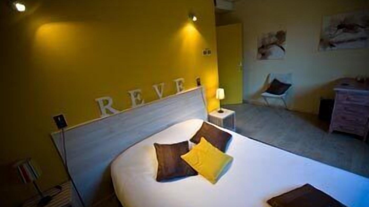 Photo of Bedroom in Cornillon-Confoux
