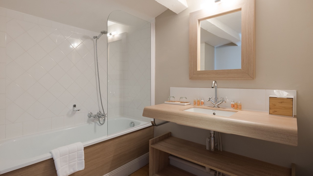 Photo of Bathroom in Vers-Pont-du-Gard