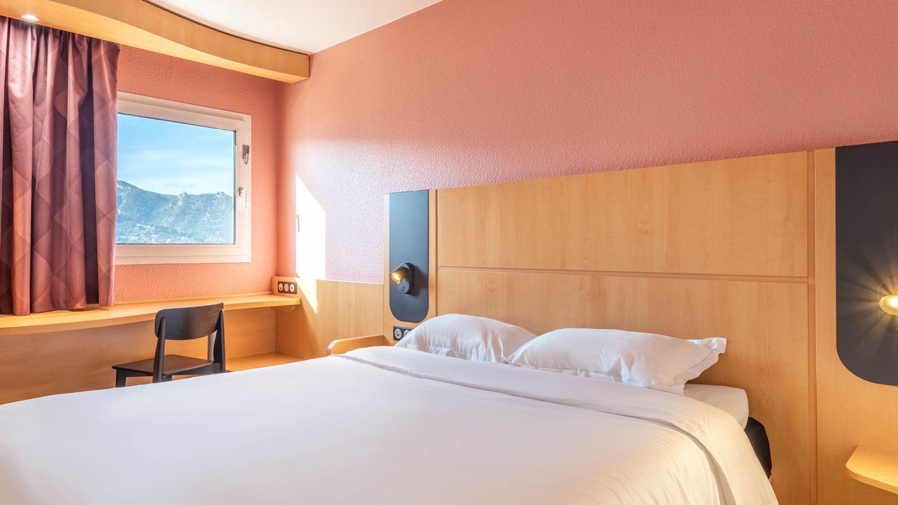 Photo of Bedroom in Saint-Menet