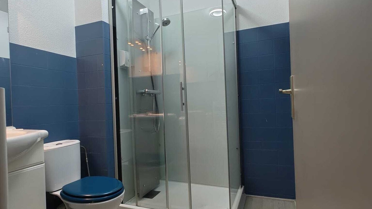 Photo of Bathroom in Puget-Theniers
