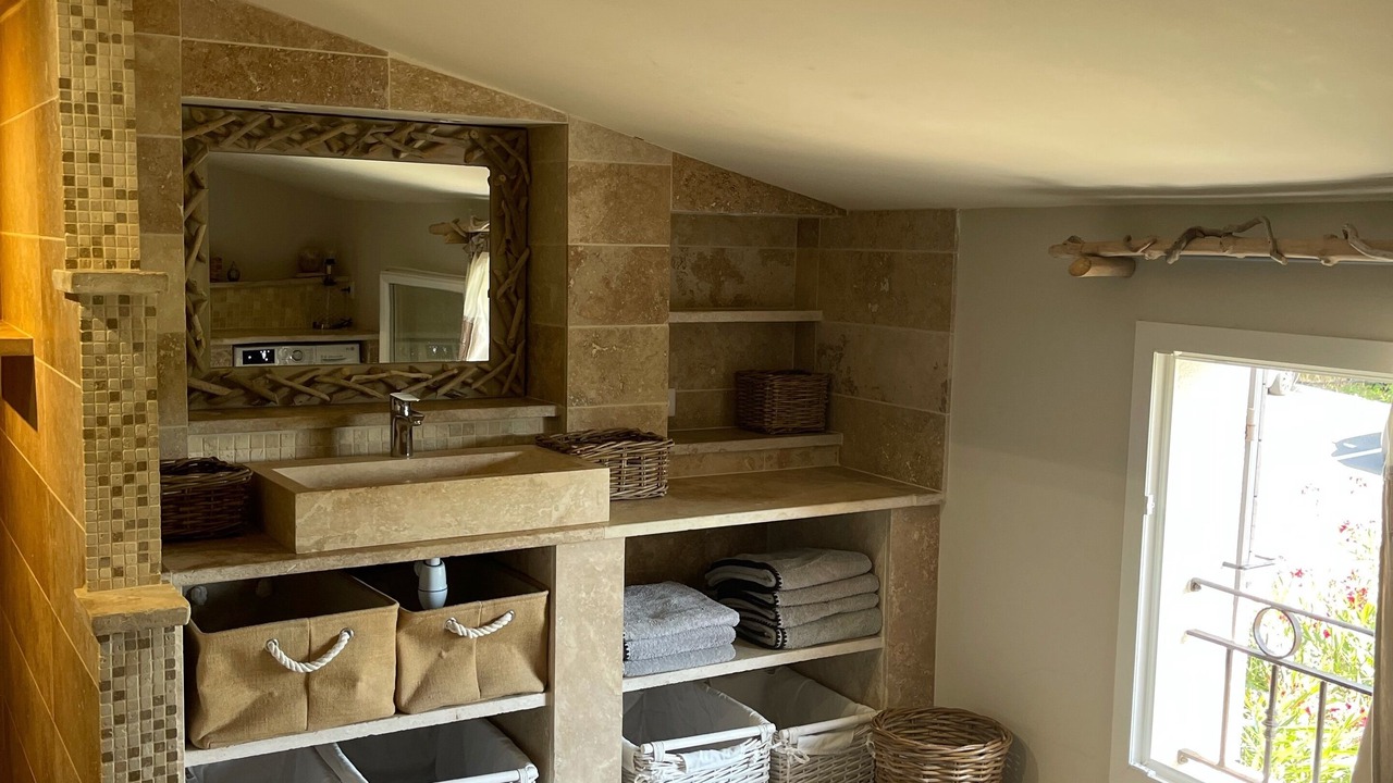 Photo of Kitchen in Pierrevert