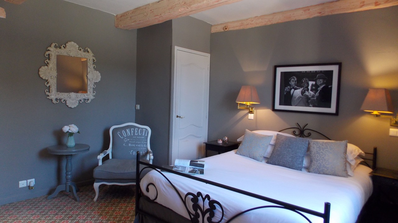 Photo of Bedroom in Menerbes
