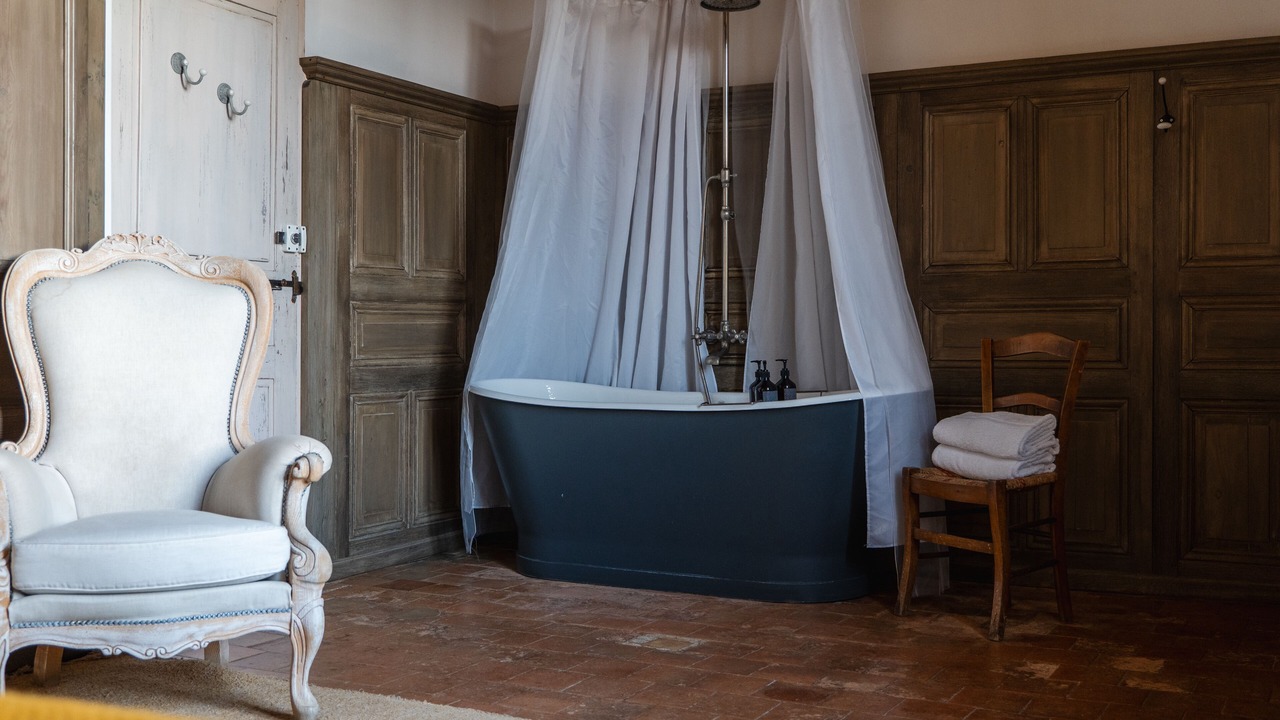 Photo of Bathroom in Lourmarin