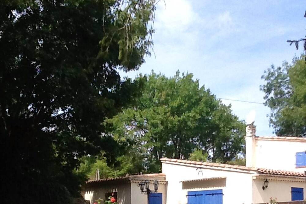 Photo of Others in Jouques
