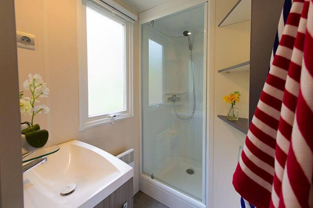 Photo of Bathroom in Bauduen
