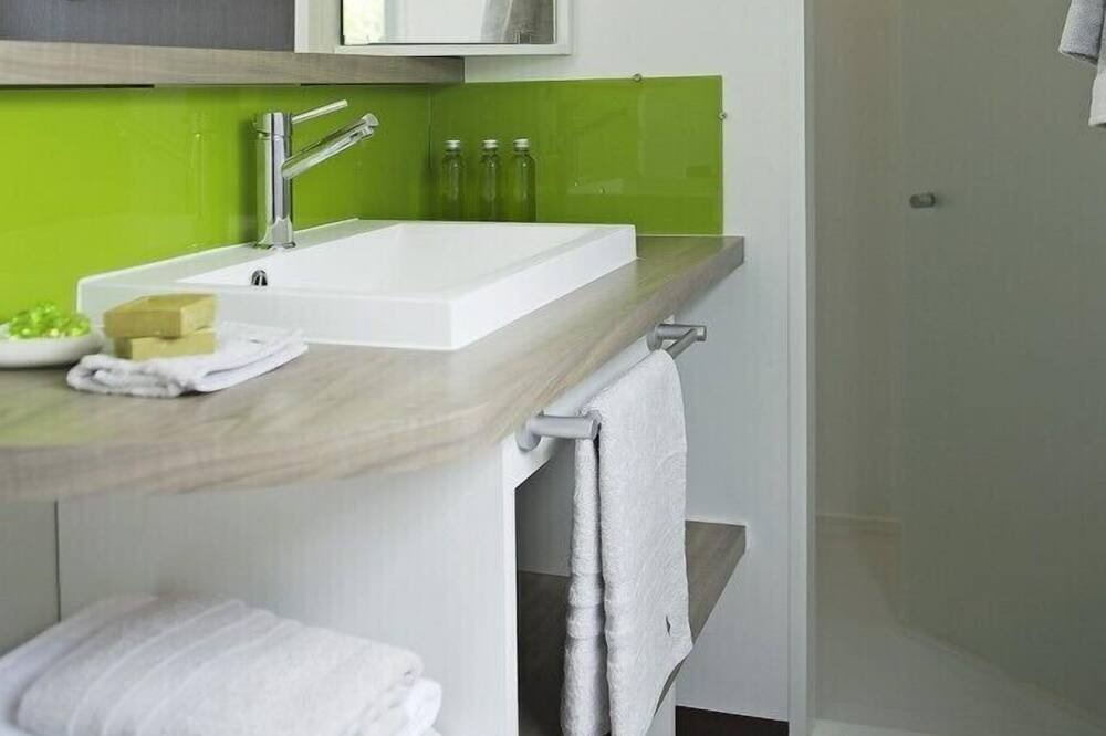 Photo of Bathroom in Bauduen