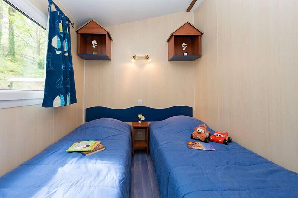 Photo of Bedroom in Bauduen