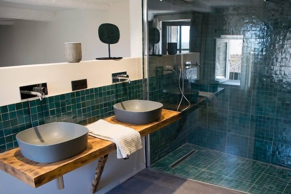 Photo of Bathroom in Gordes