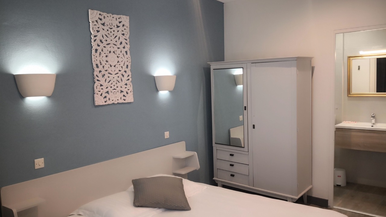 Photo of Bedroom in Salon-de-Provence