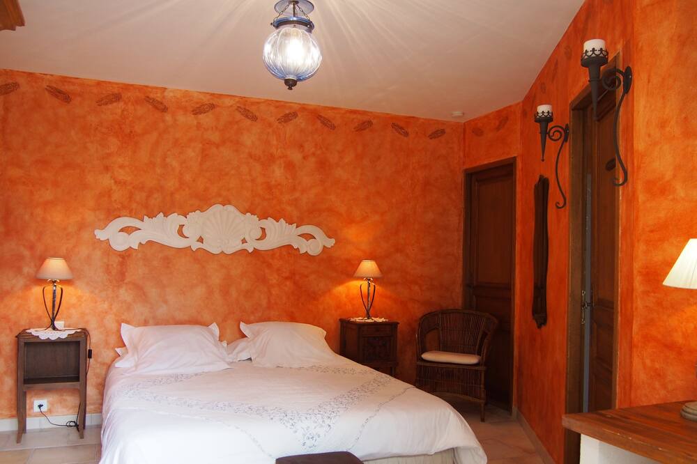 Photo of Bedroom in Lacoste