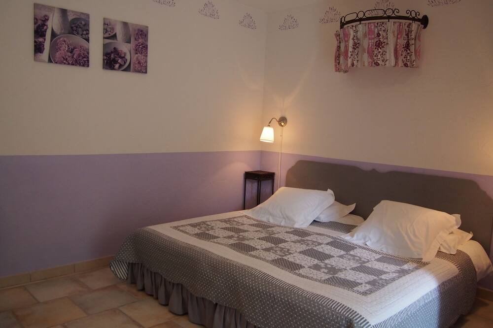 Photo of Bedroom in Lacoste