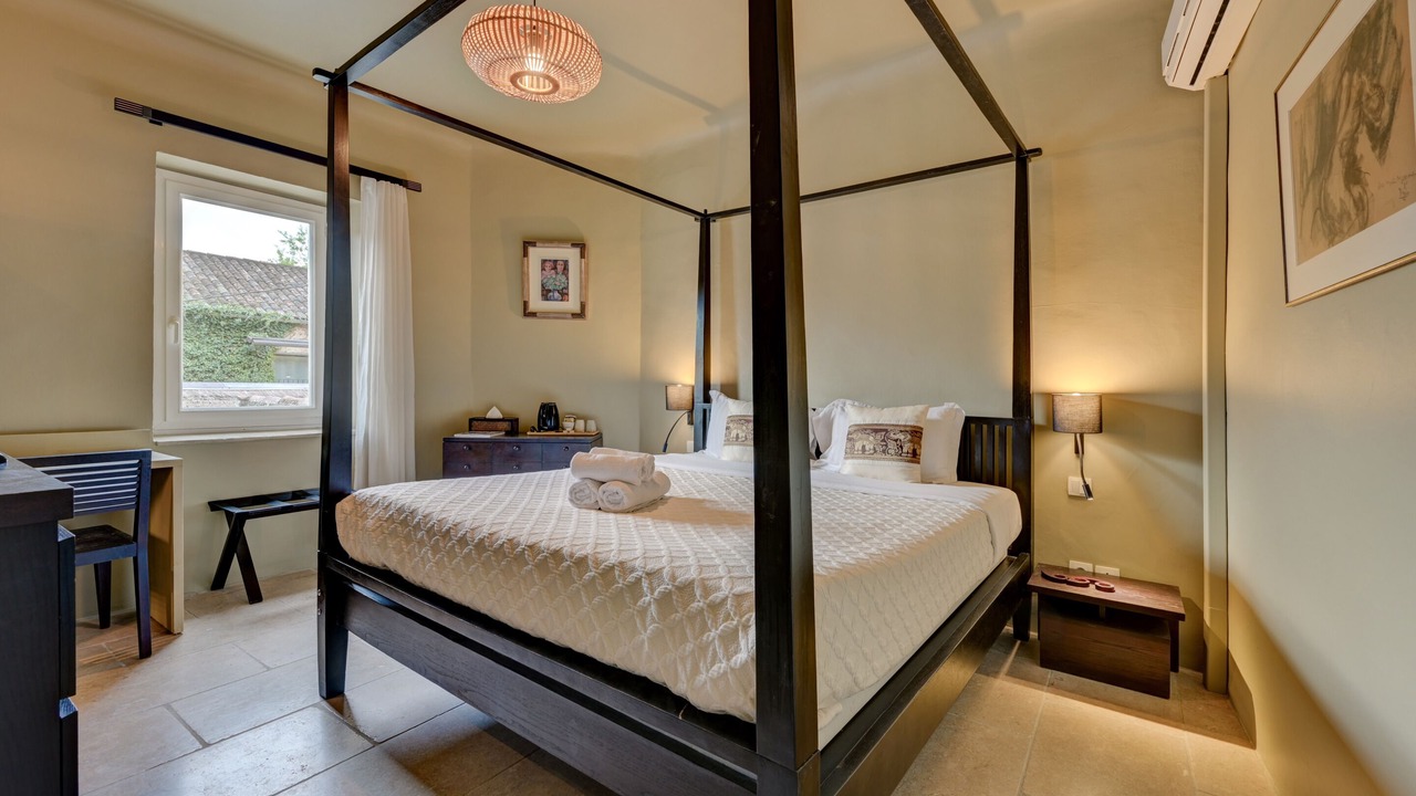 Photo of Bedroom in Lourmarin