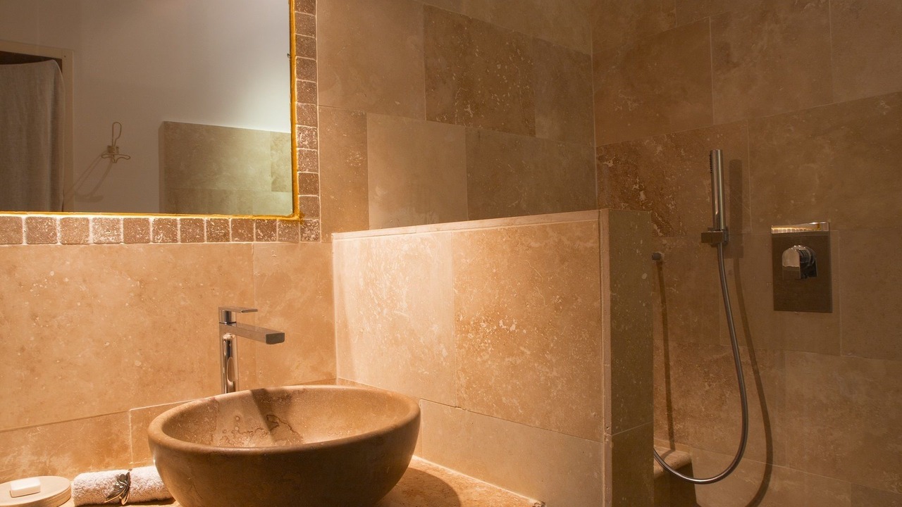 Photo of Bathroom in Chateauneuf-Val-Saint-Donat