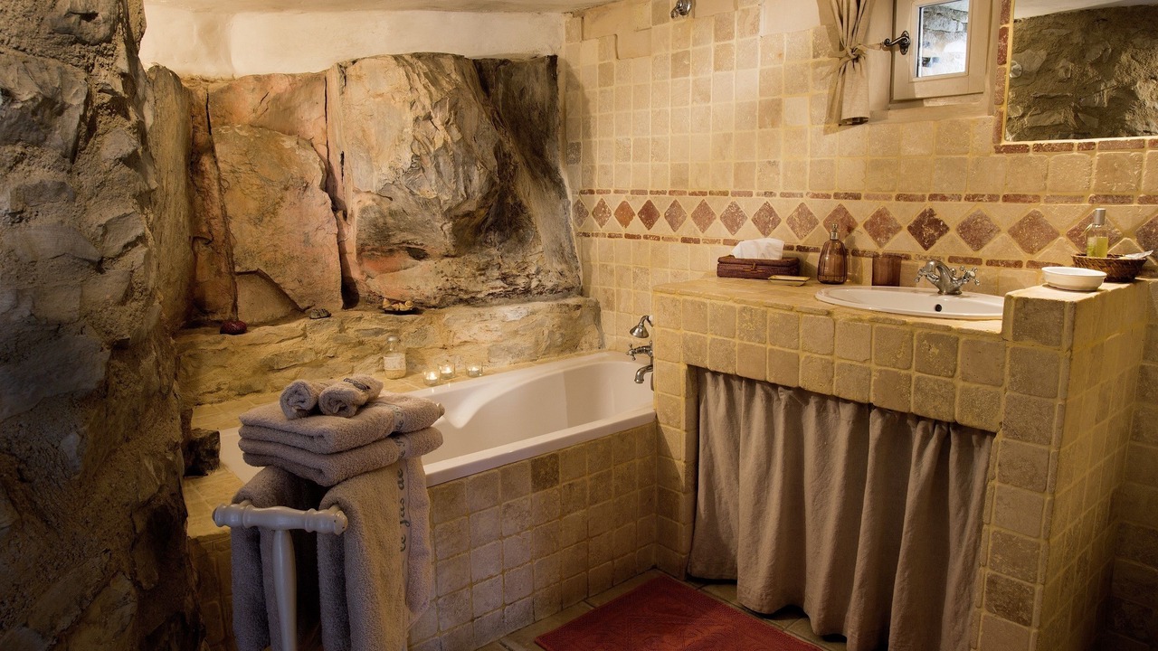 Photo of Bathroom in Chateauneuf-Val-Saint-Donat
