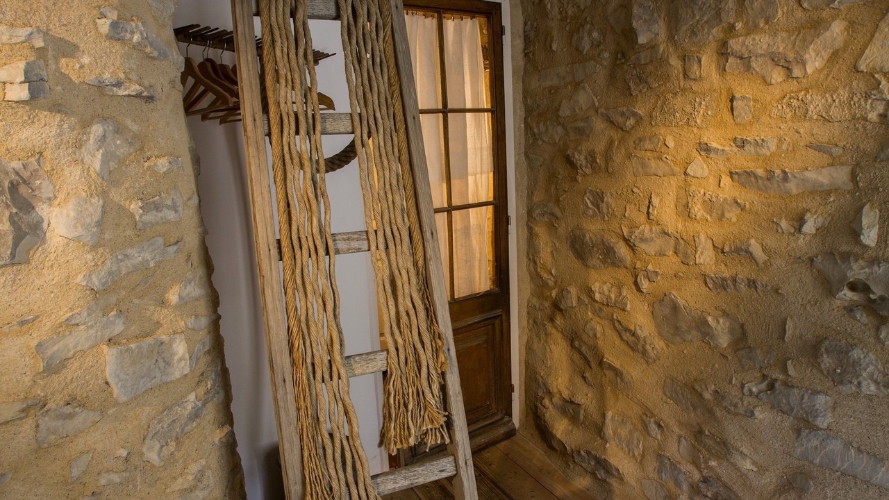 Photo of Others in Chateauneuf-Val-Saint-Donat