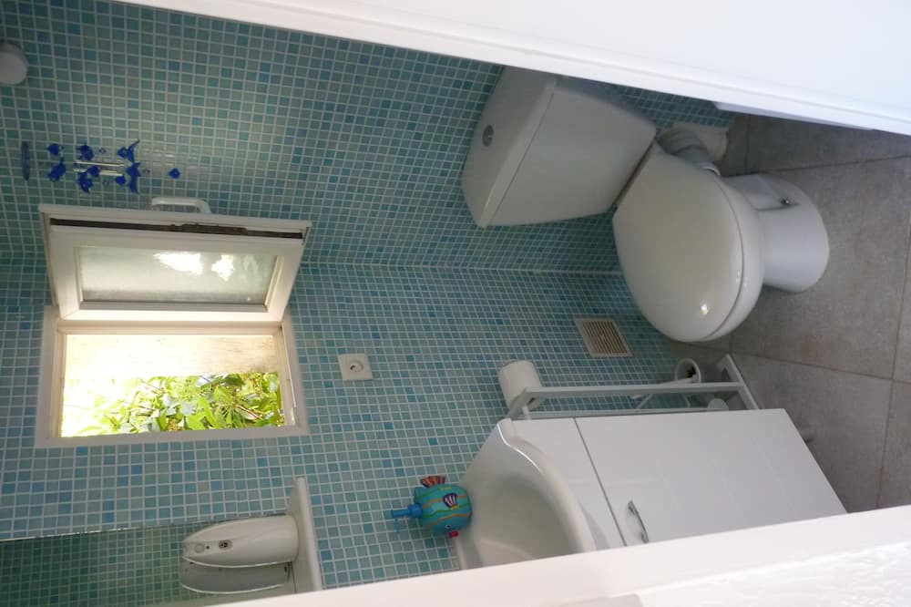 Photo of Bathroom in Roquevaire