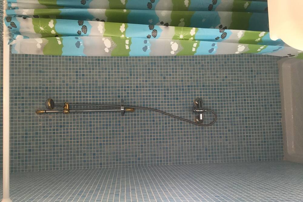 Photo of Bathroom in Roquevaire
