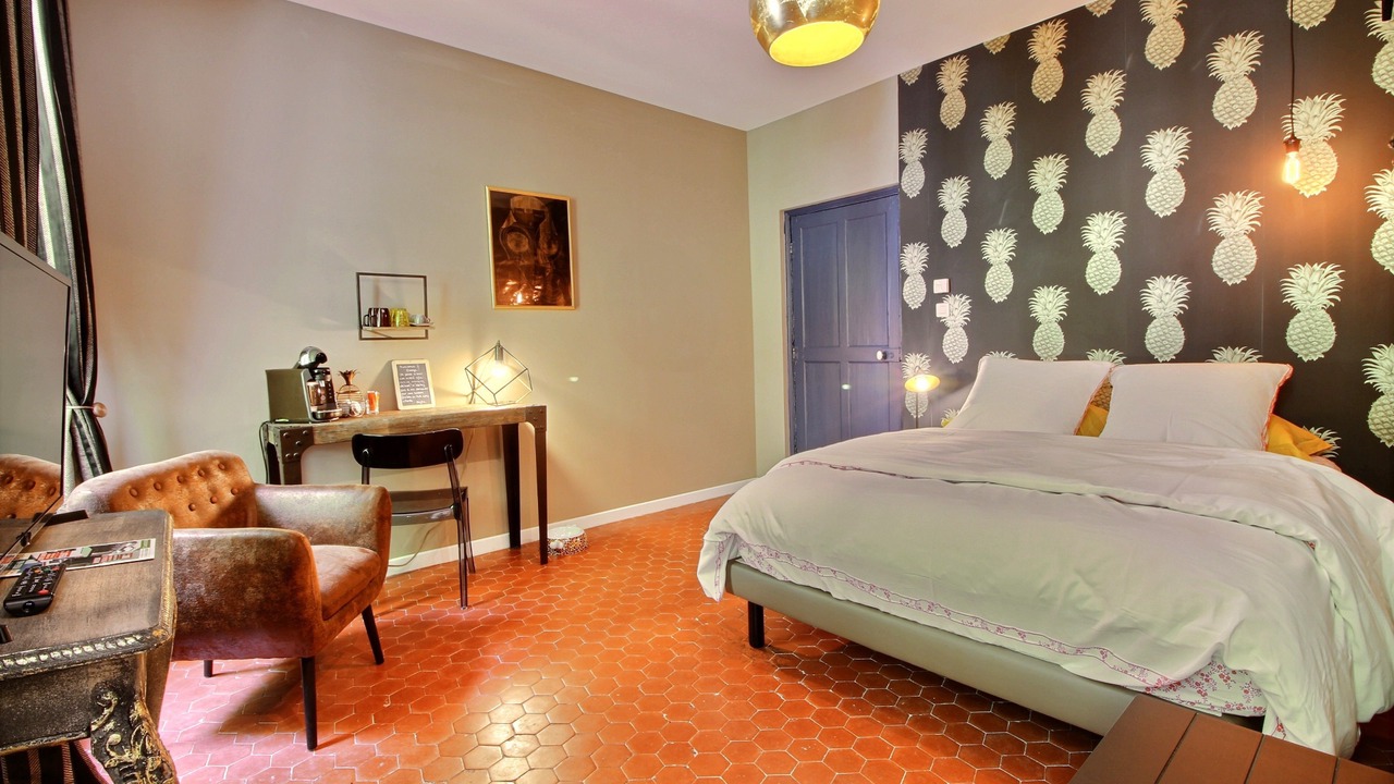 Photo of Bedroom in Orange