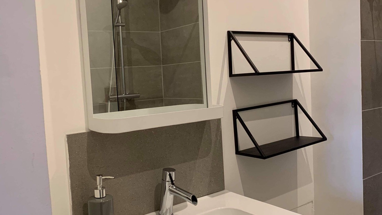 Photo of Bedroom in Orange