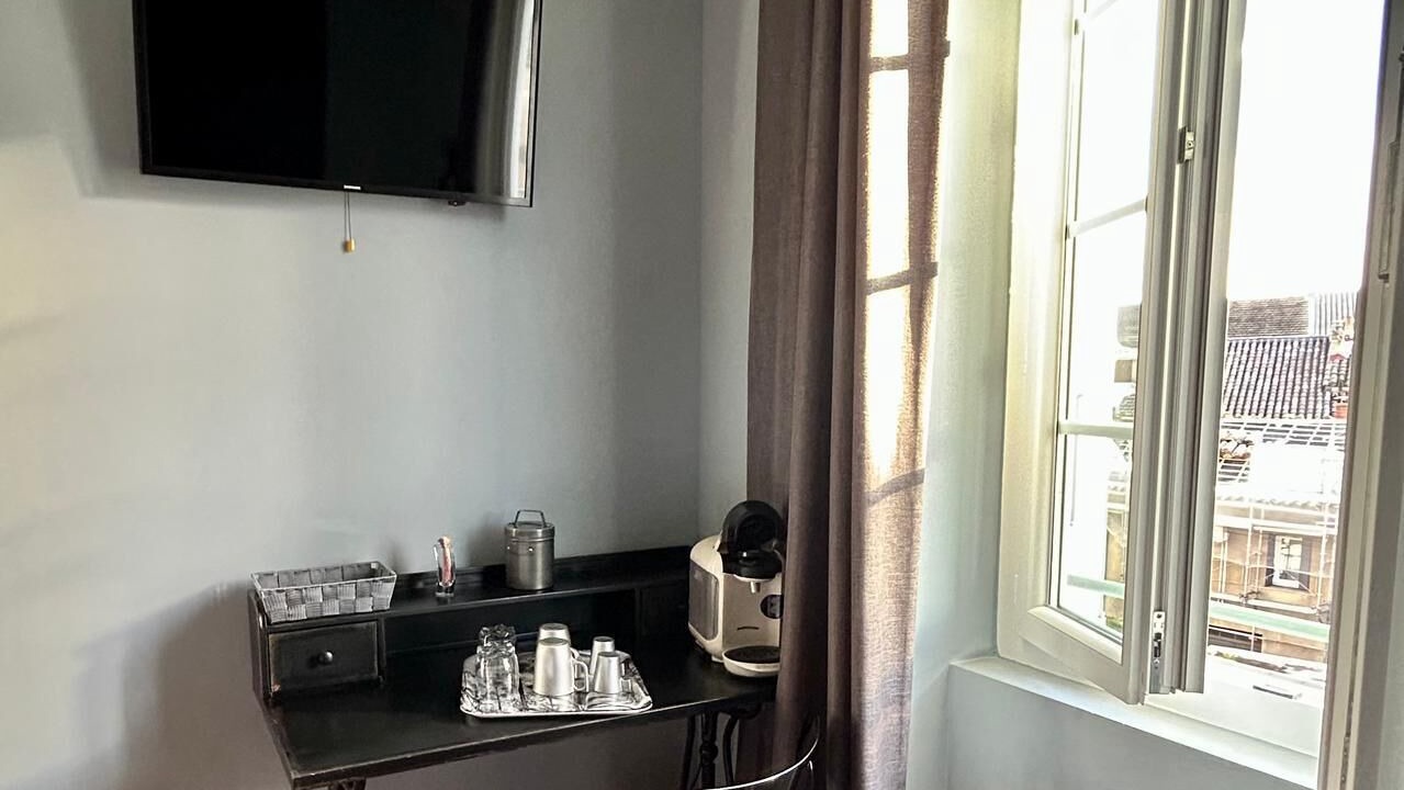 Photo of Bedroom in Orange