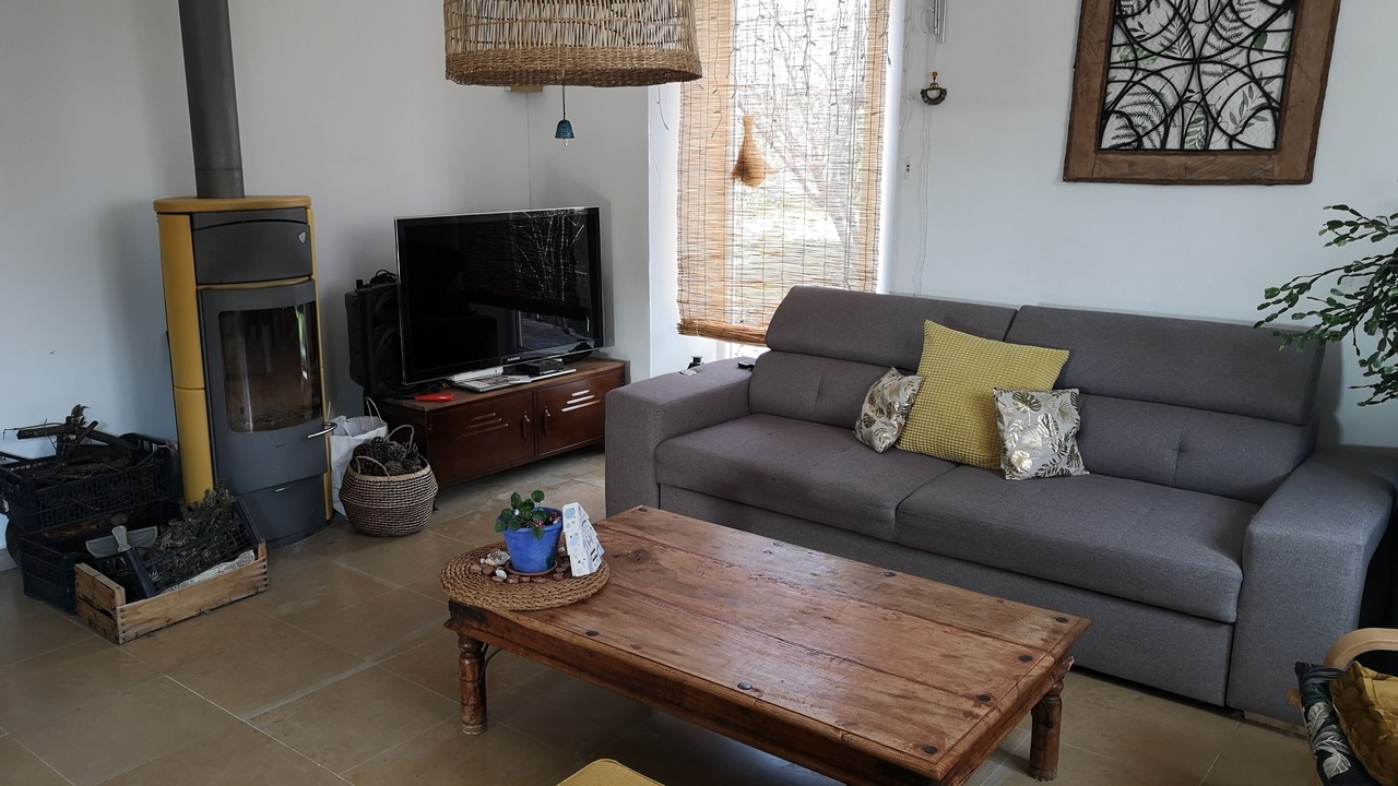 Photo of Livingroom in Saint-Pierre-de-Vassols
