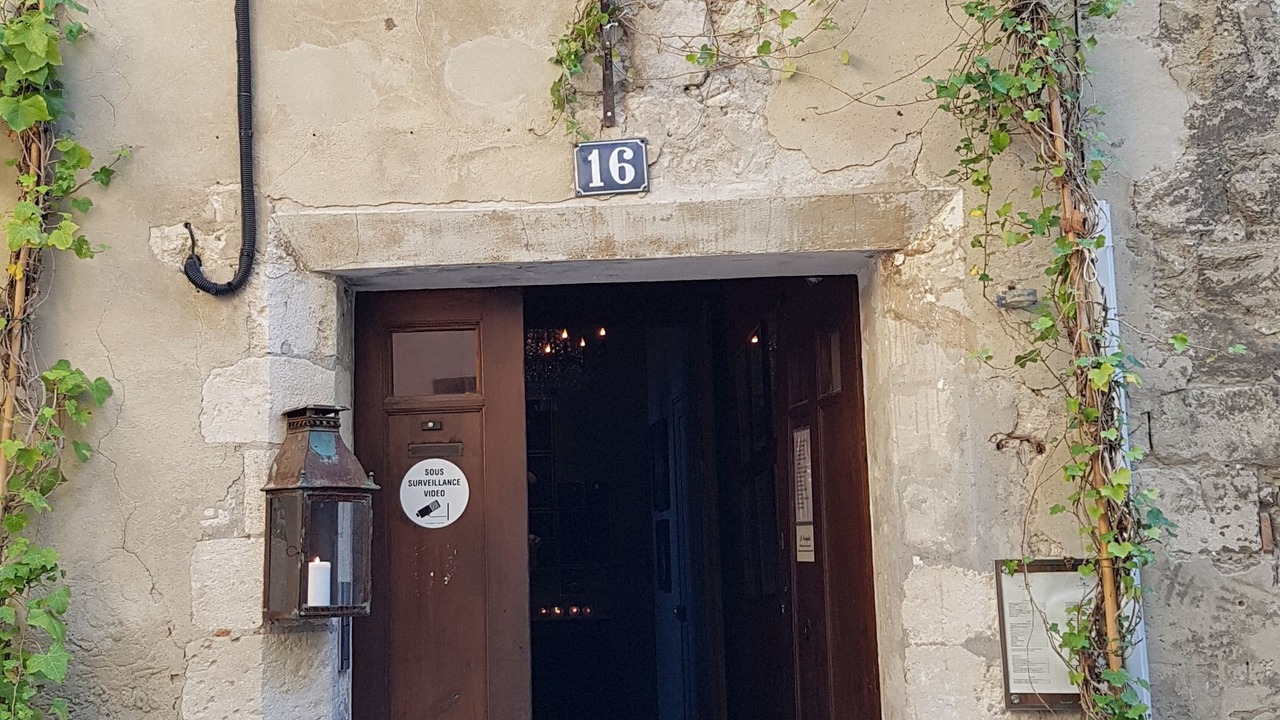 Photo of Outdoor in Avignon City Centre