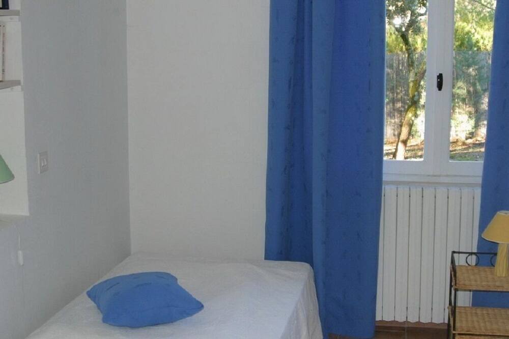 Photo of Bedroom in Croagnes