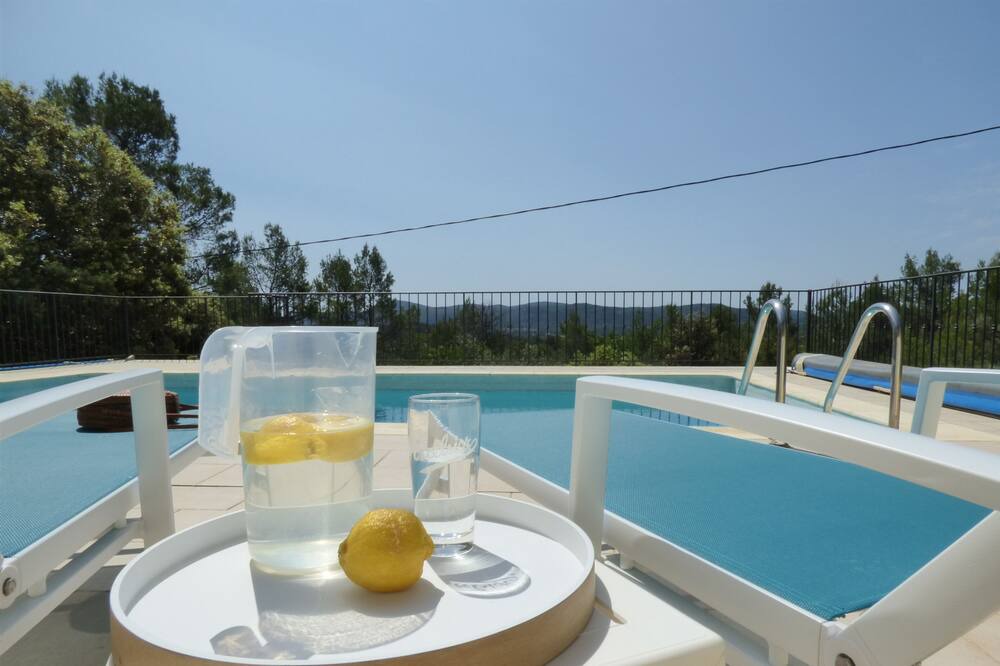 Photo of Patio Balcony in La Roquebrussanne