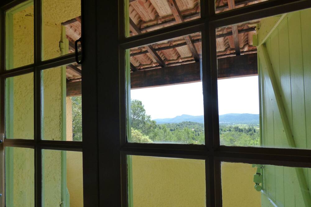 Photo of Patio Balcony in La Roquebrussanne