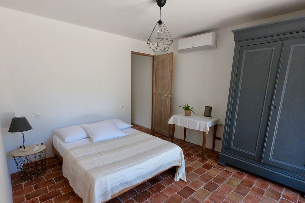Photo of Bedroom in La Mole