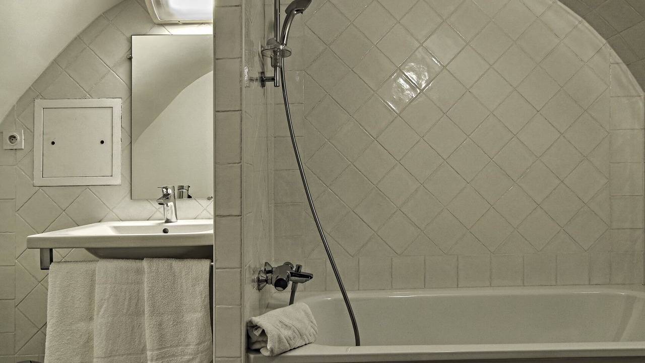 Photo of Bathroom in Saint-Michel-l'Observatoire