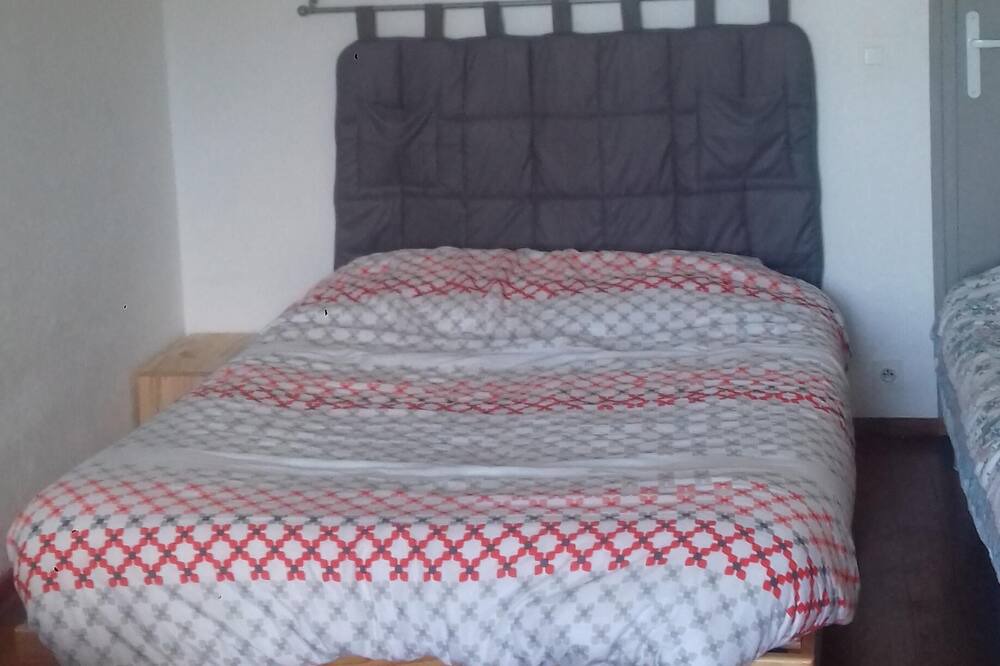 Photo of Bedroom in Les Mees