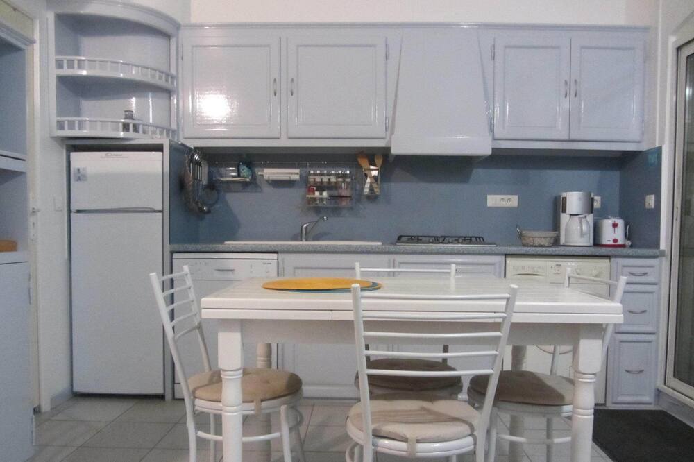Photo of Kitchen in Bedarrides