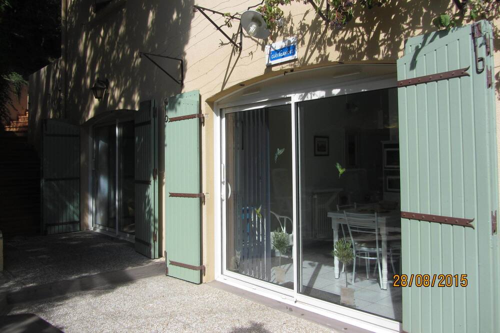 Photo of Outdoor in Bedarrides