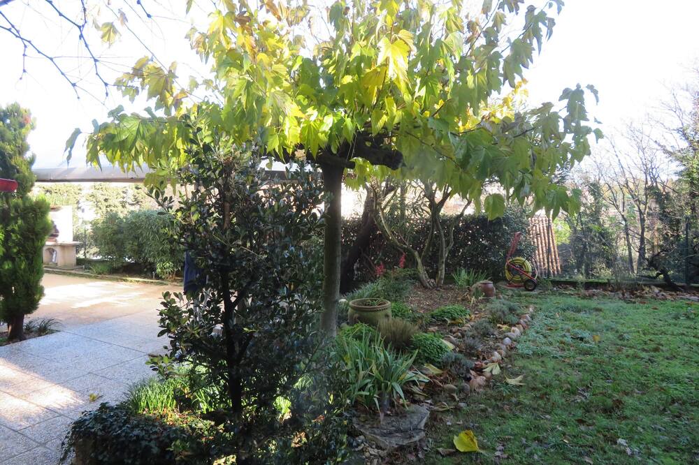 Photo of Outdoor in Bedarrides
