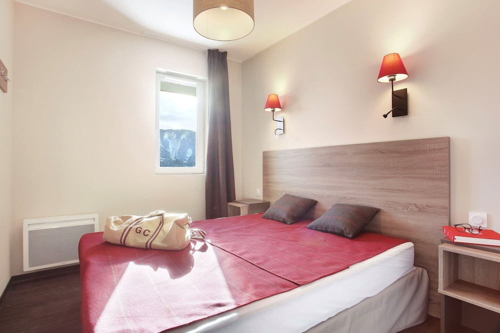 Photo of Bedroom in Pra Loup
