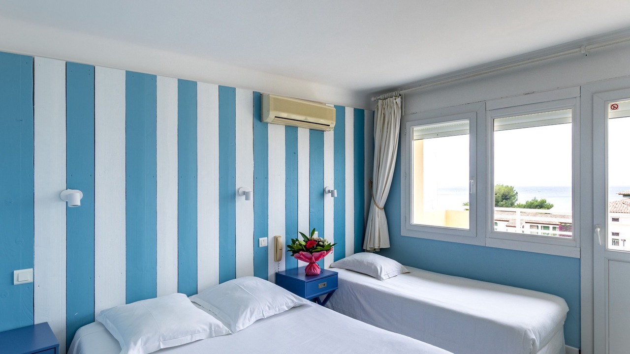 Photo of Bedroom in Cavaliere Beach
