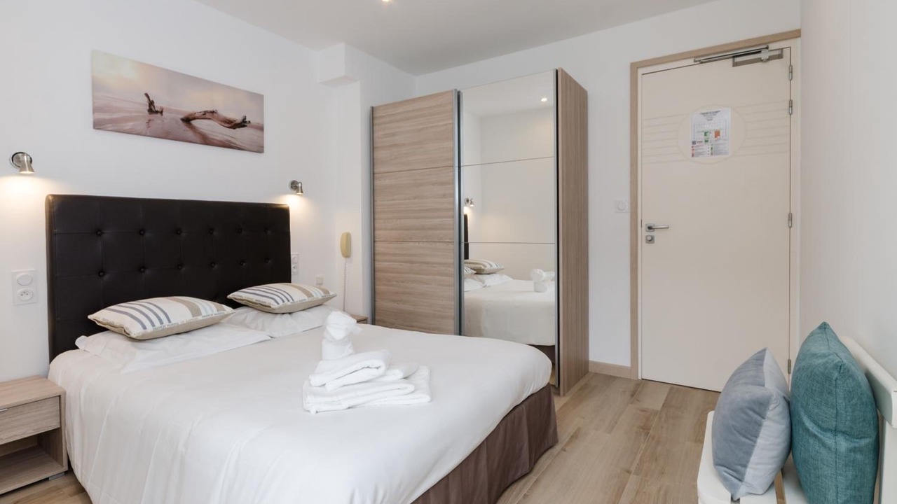 Photo of Bedroom in Cavaliere Beach
