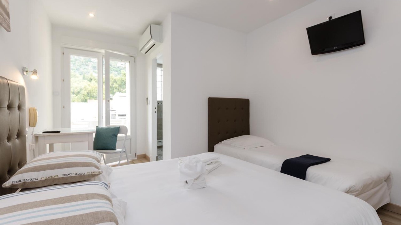 Photo of Bedroom in Cavaliere Beach