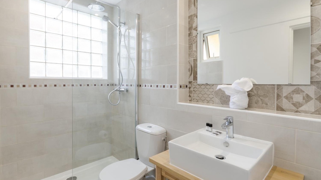 Photo of Bathroom in Cavaliere Beach
