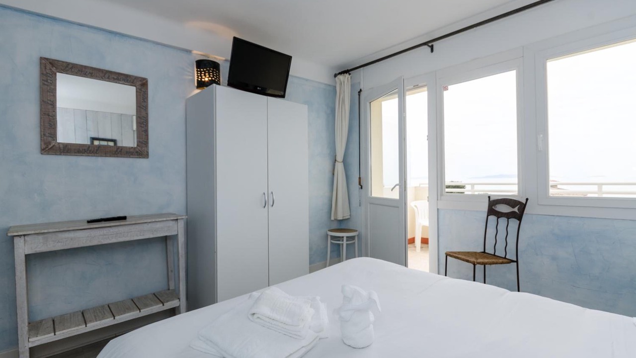 Photo of Bedroom in Cavaliere Beach