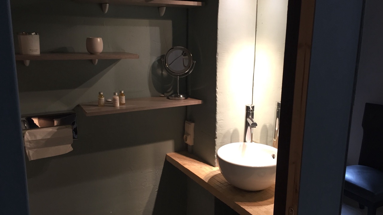 Photo of Bathroom in Avignon City Centre