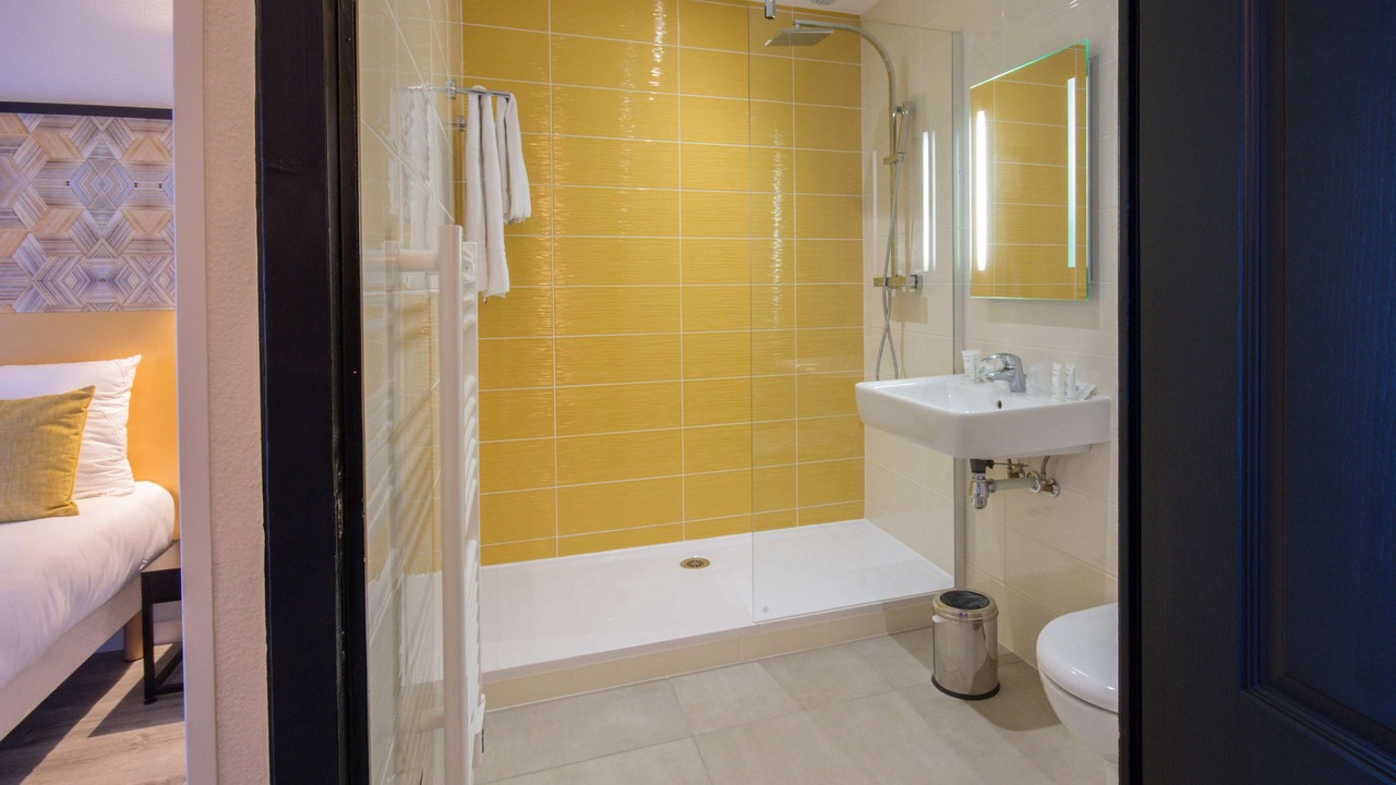 Photo of Bathroom in Salon-de-Provence