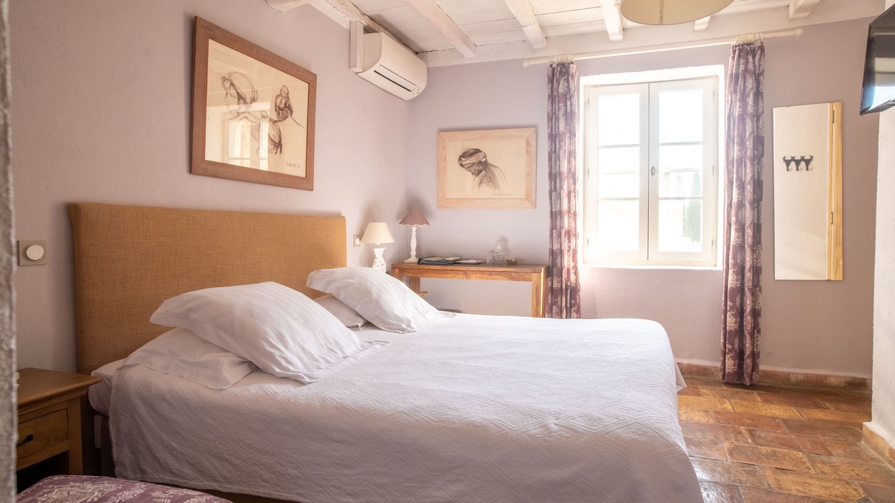 Photo of Bedroom in Beaucaire