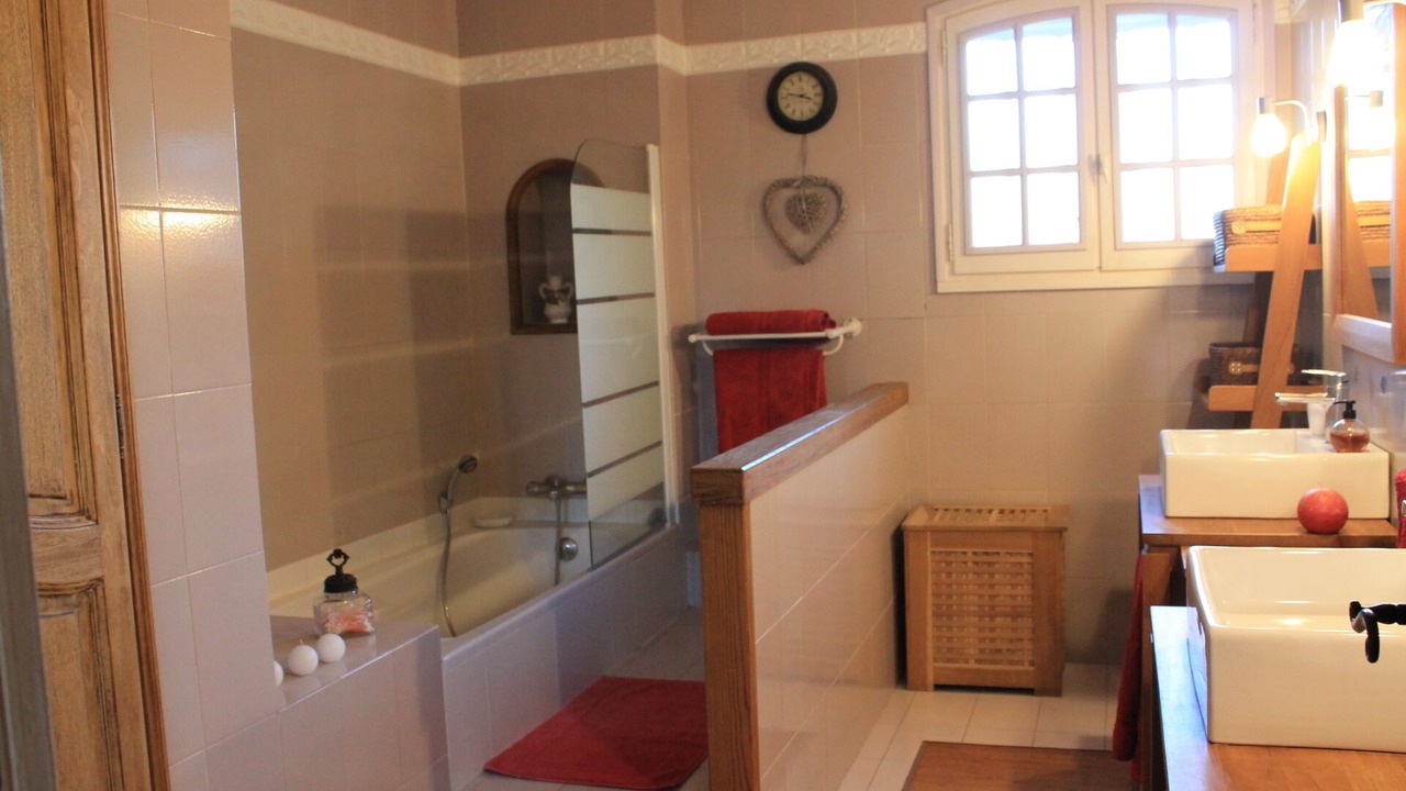 Photo of Kitchen in Caderousse