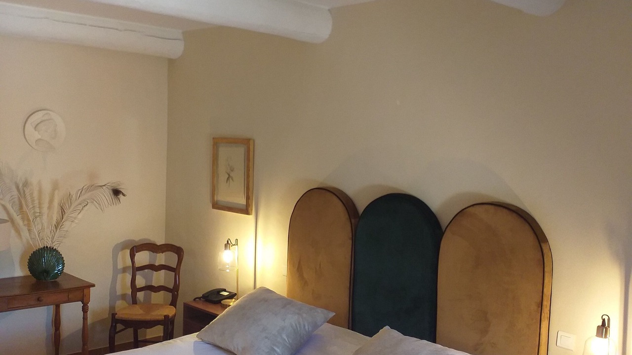 Photo of Bedroom in Saint-Cannat