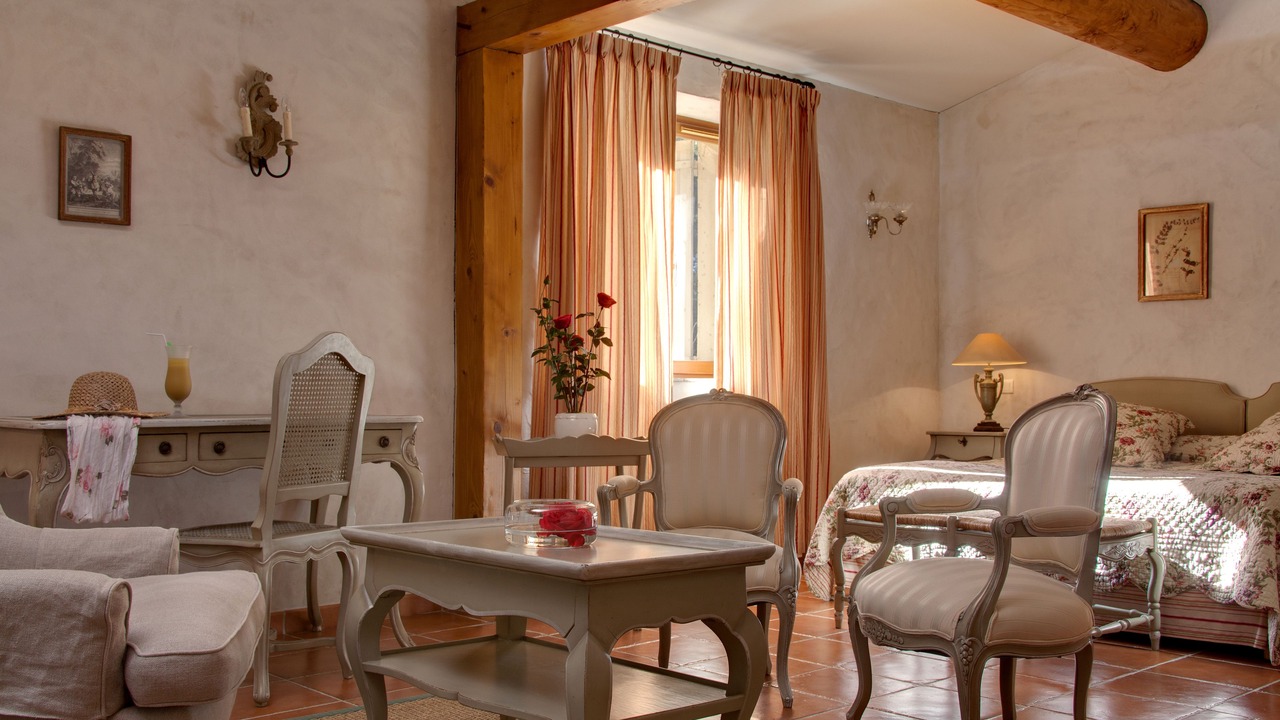 Photo of Bedroom in Saint-Cannat